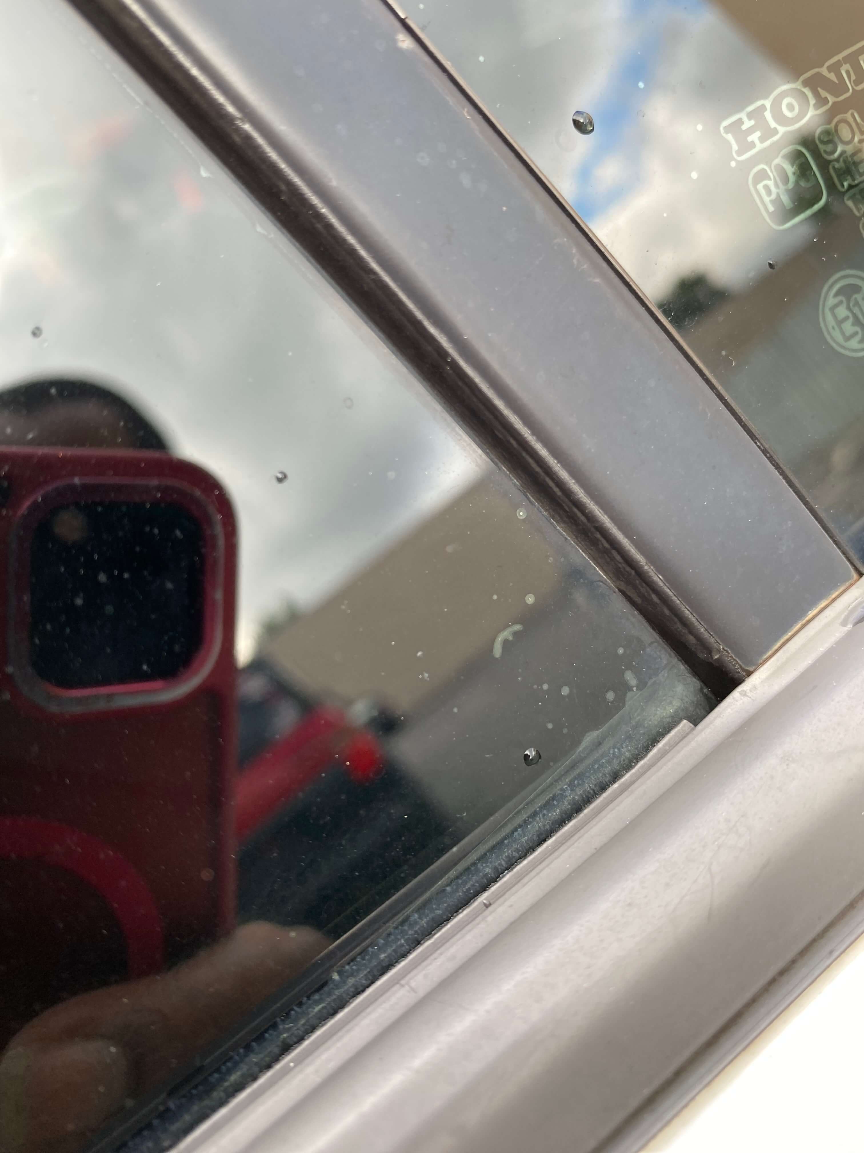 How Much Contamination Is Acceptable In Window Tint? β photo 7