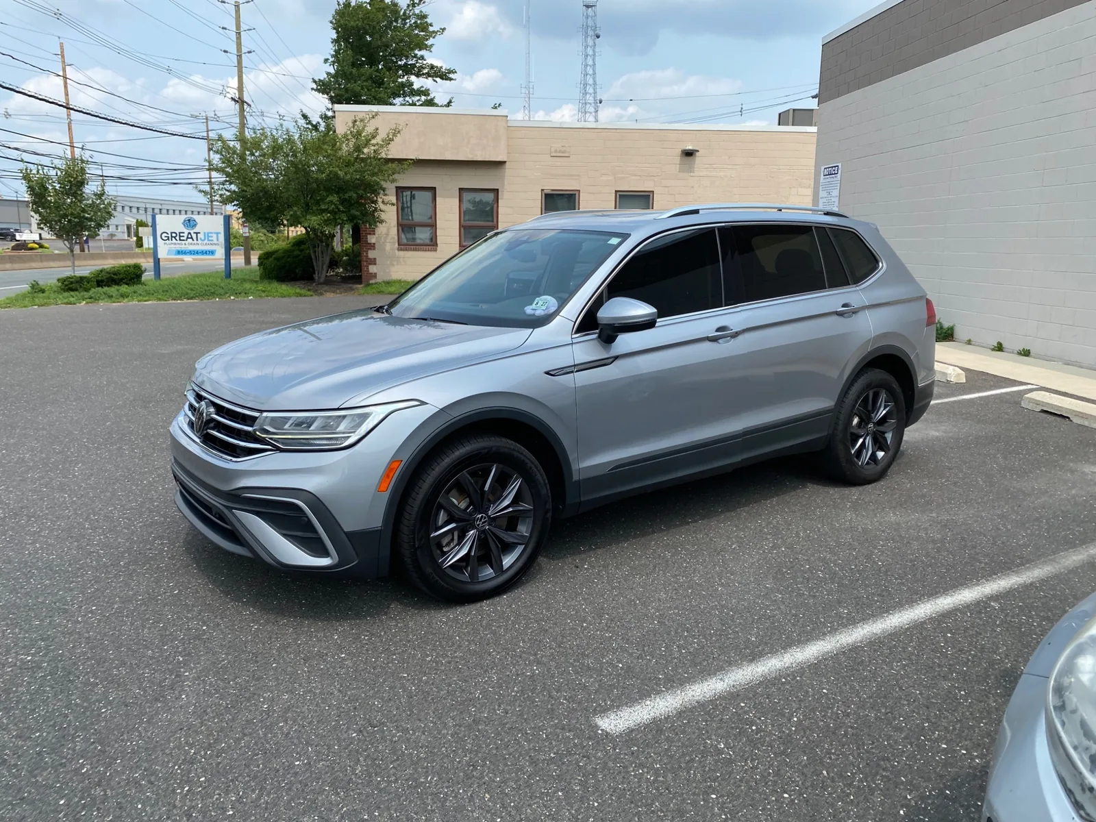 2018–2024 Volkswagen Tiguan Window Tint Guide: Prices, 20% Factory Match & Installation — photo 4