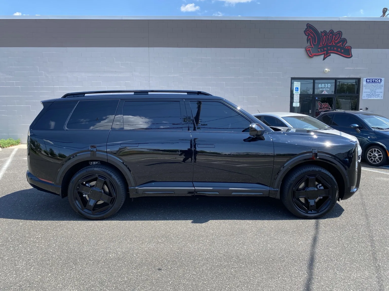 2027 Kia Telluride Window Tint Guide: Prices, Shades & Installation — photo 2
