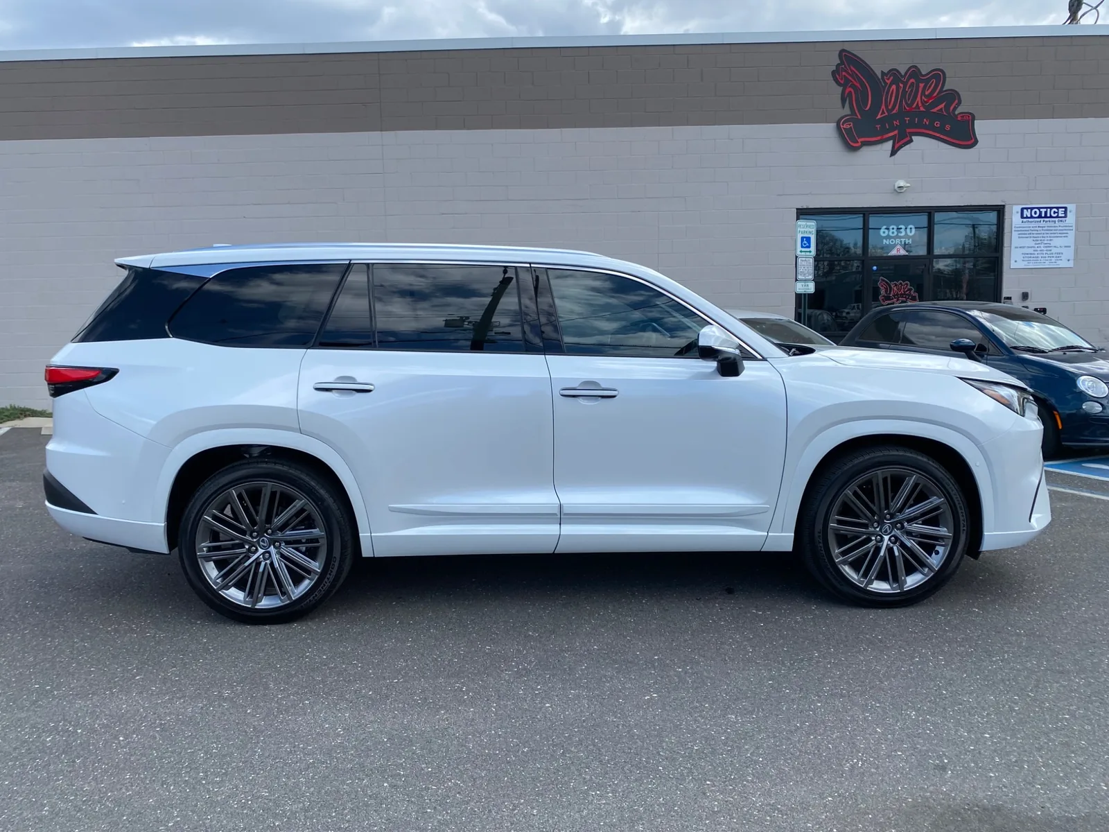 What Is the Difference Between Carbon and Ceramic Window Tint? — photo 13