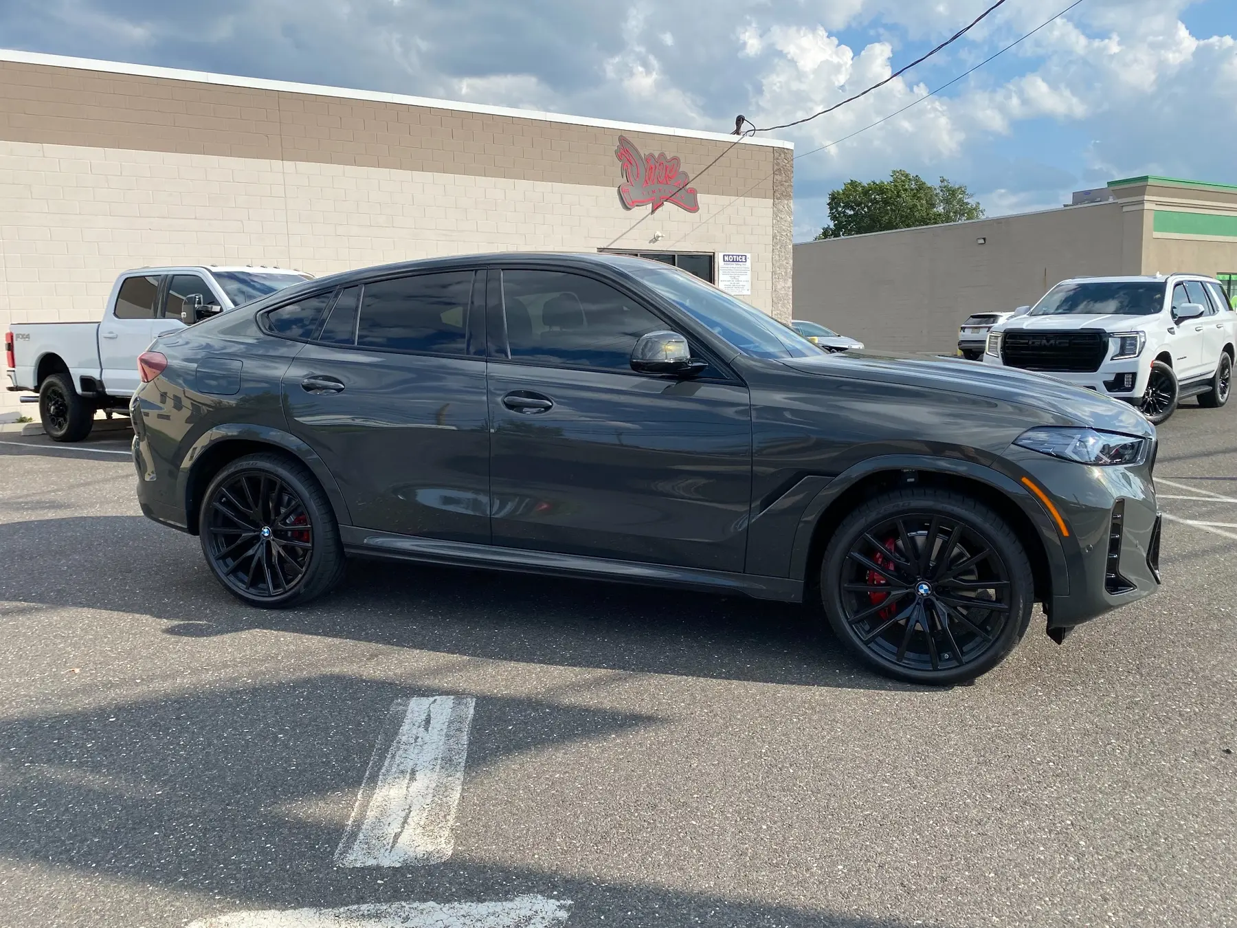 What Does 20% Front Window Tint Look Like on a 2020–2027 BMW X6?