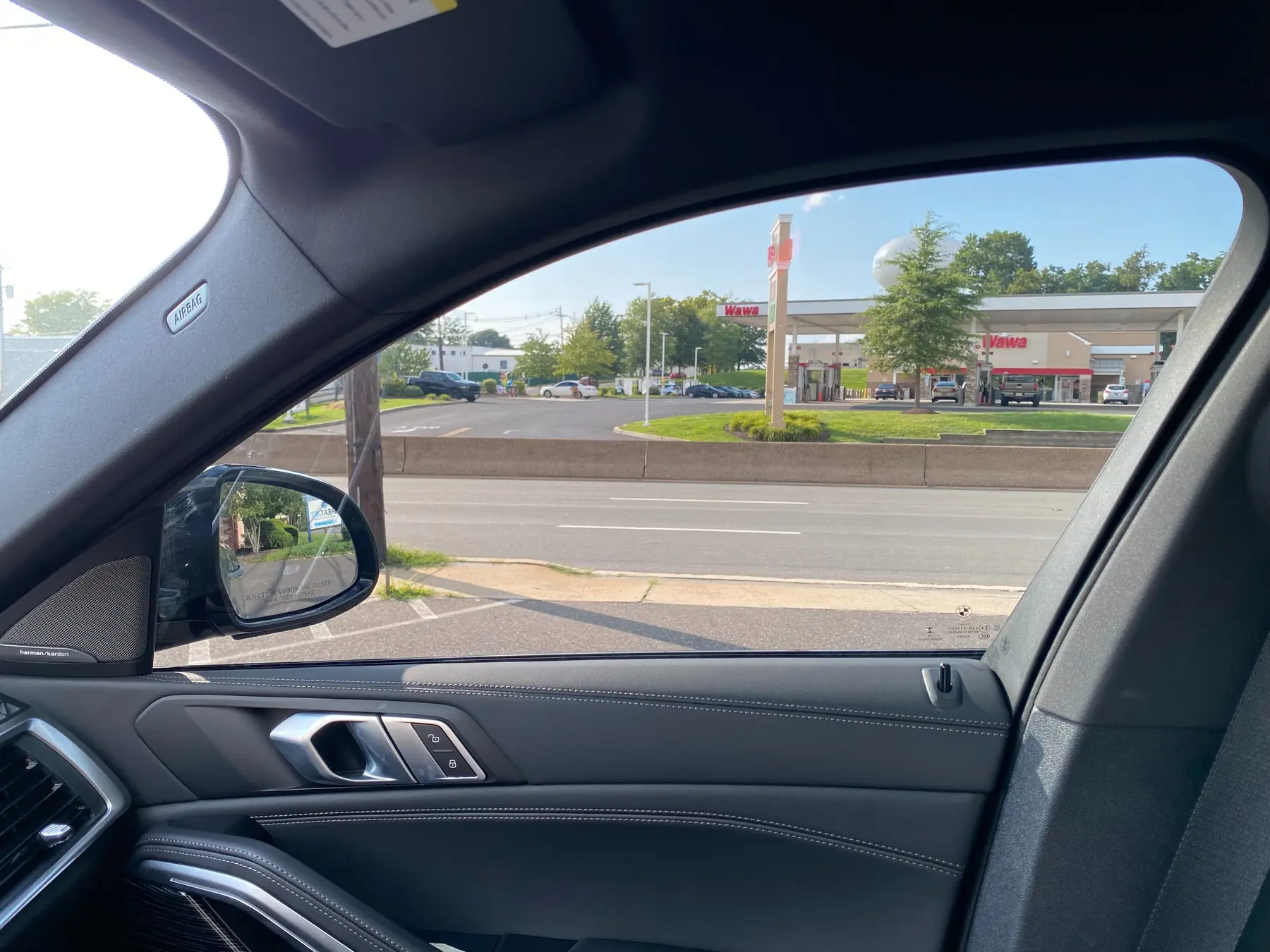 What Does 20% Front Window Tint Look Like on a 2020–2027 BMW X6? — photo 4