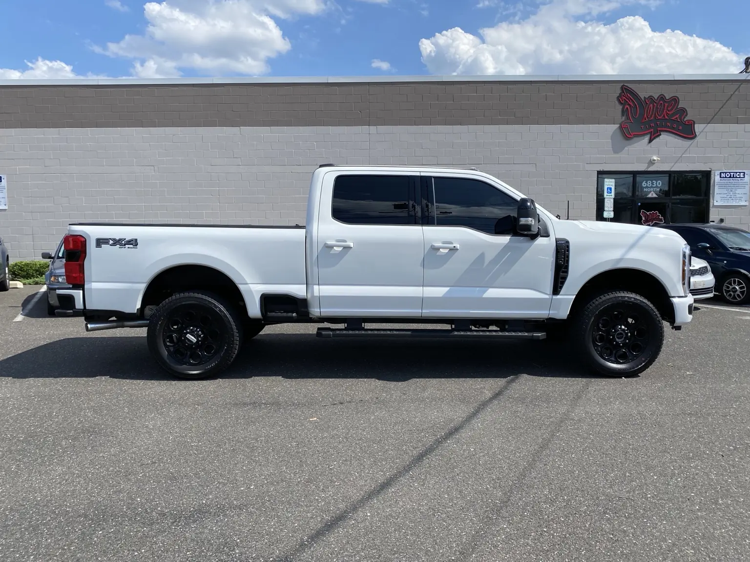 What Does 5% Tint Look Like on a 2017–2026 Ford F-350? — photo 2