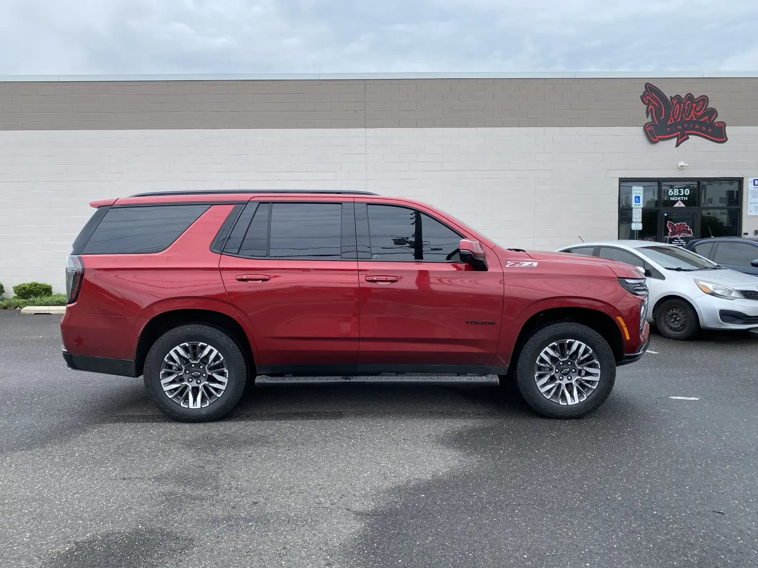 What Does 5% Tint Look Like on a 2021–2026 Chevrolet Tahoe? — photo 2