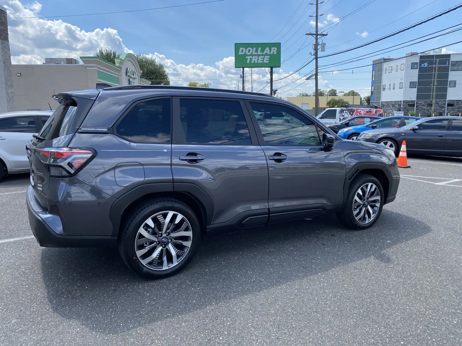 What Does 25% Front Window Tint Look Like on a 2025–Present Subaru Forester? — photo 4