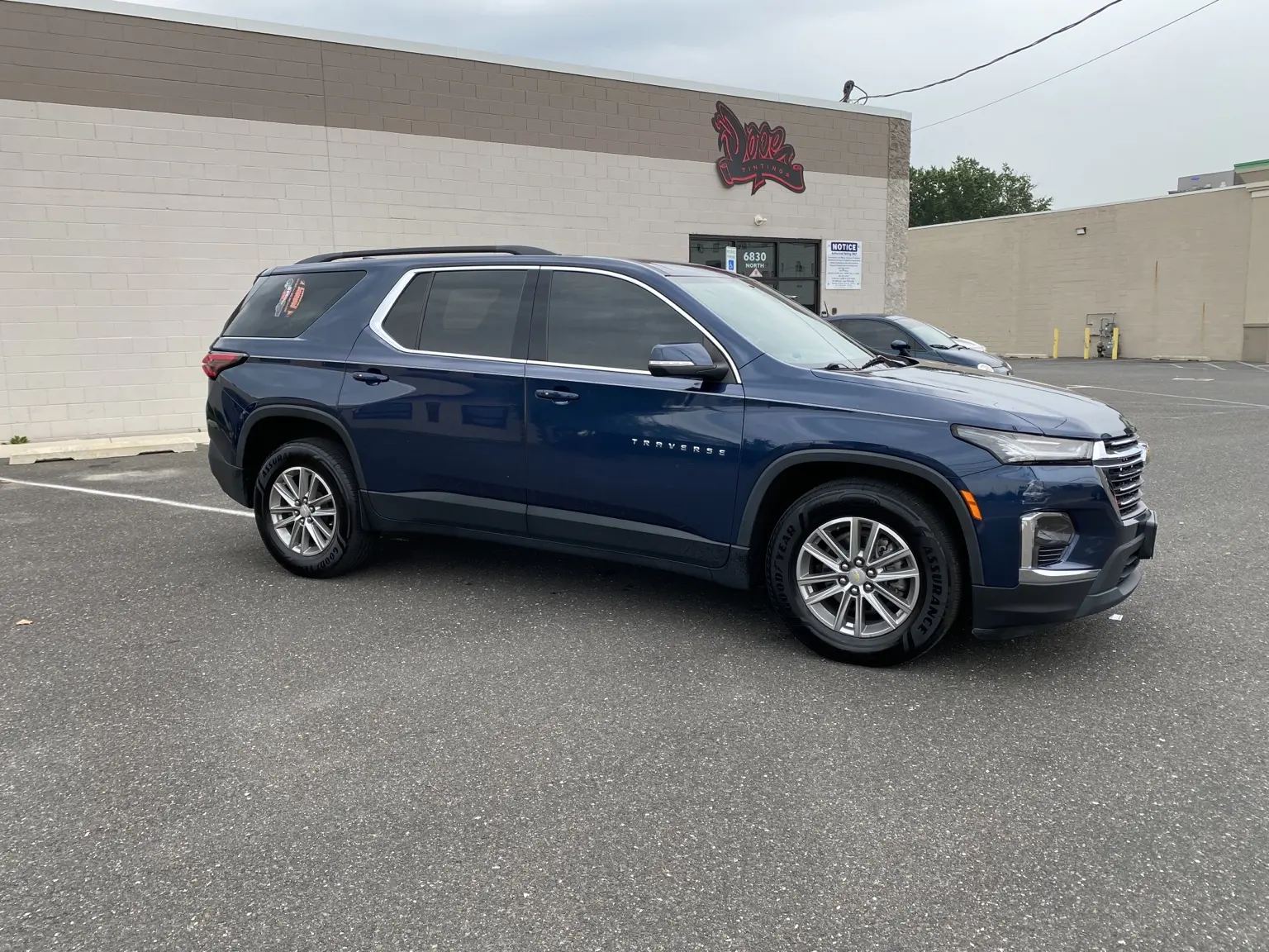 What Does 20% Front Window Tint Look Like on a 2018–2023 Chevy Traverse?