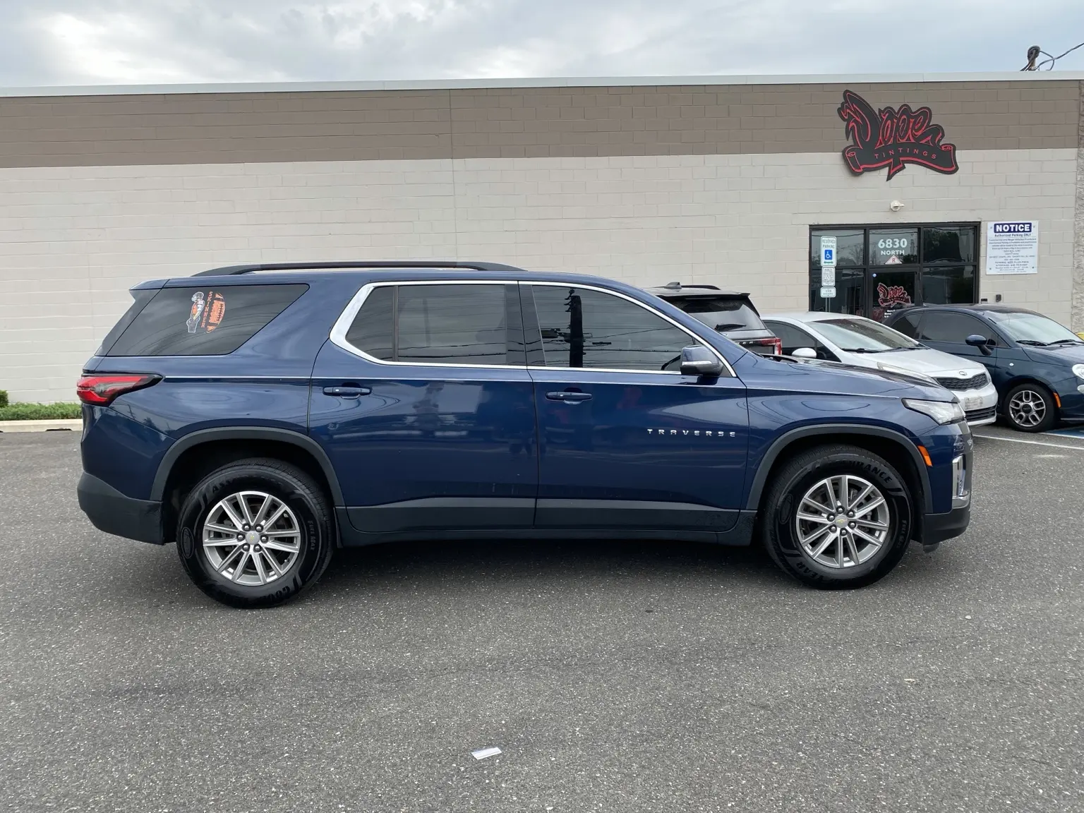 What Does 20% Front Window Tint Look Like on a 2018–2023 Chevy Traverse? — photo 2