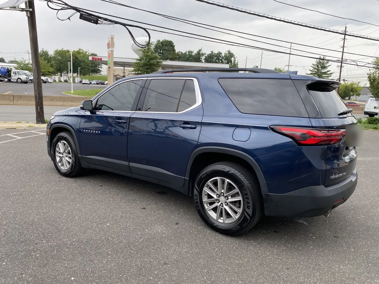 What Does 20% Front Window Tint Look Like on a 2018–2023 Chevy Traverse? — photo 5
