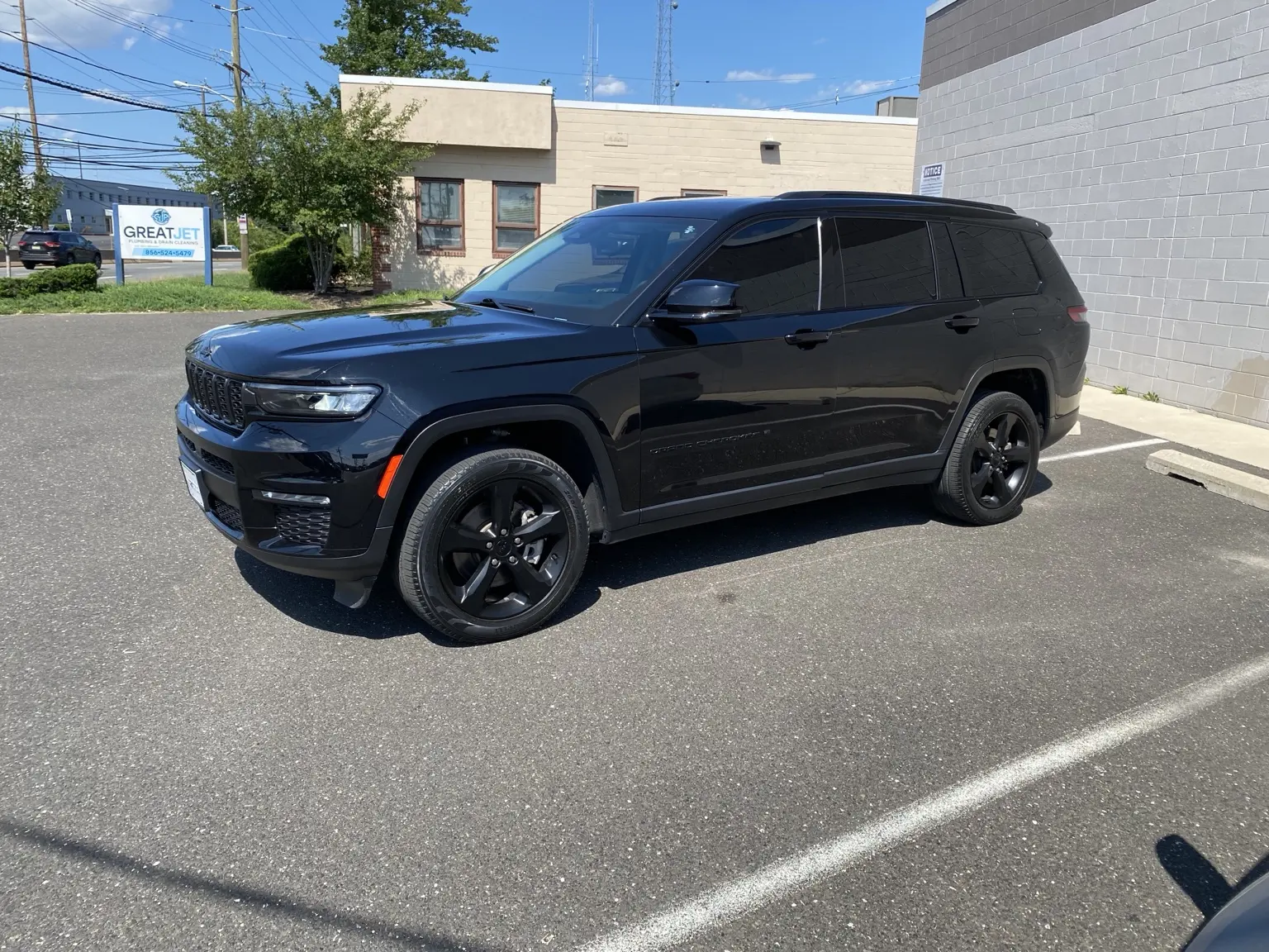 What Does 15% Tint Look Like on a 2021–2027 Jeep Grand Cherokee L? — photo 6