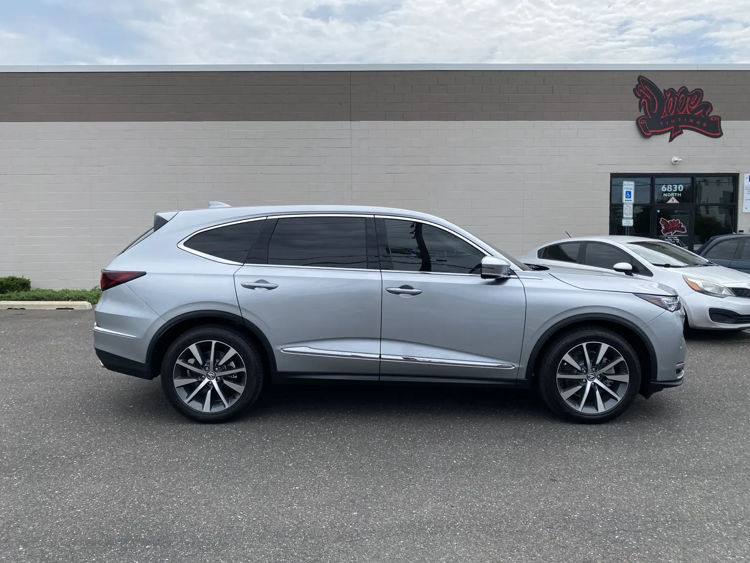 What Does 15% Front and 5% Rear Tint Look Like on a 2022–2026 Acura MDX? — photo 2