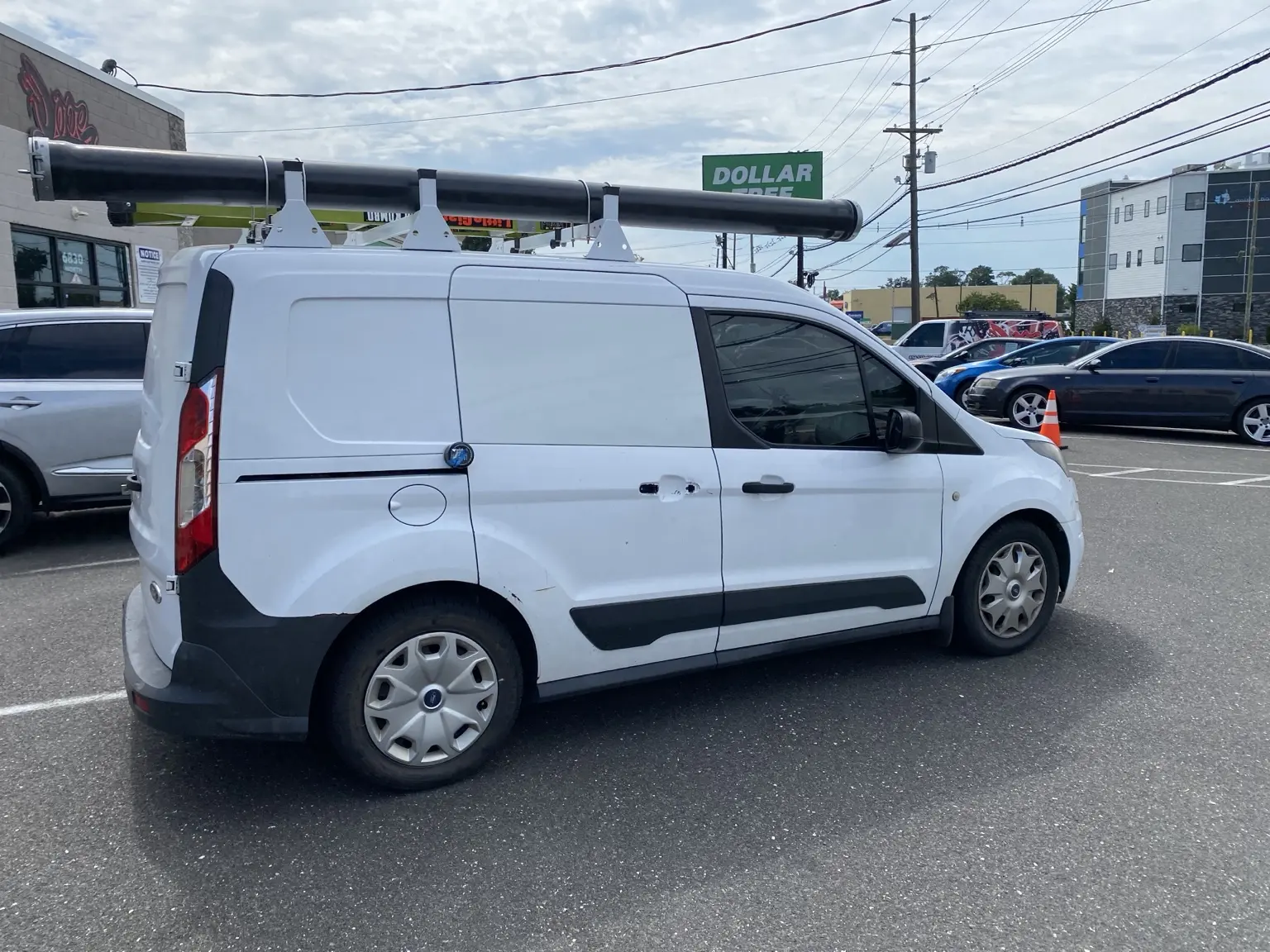 What Does 15% Front Window Tint Look Like on a 2014–2023 Ford Transit Connect? — photo 4