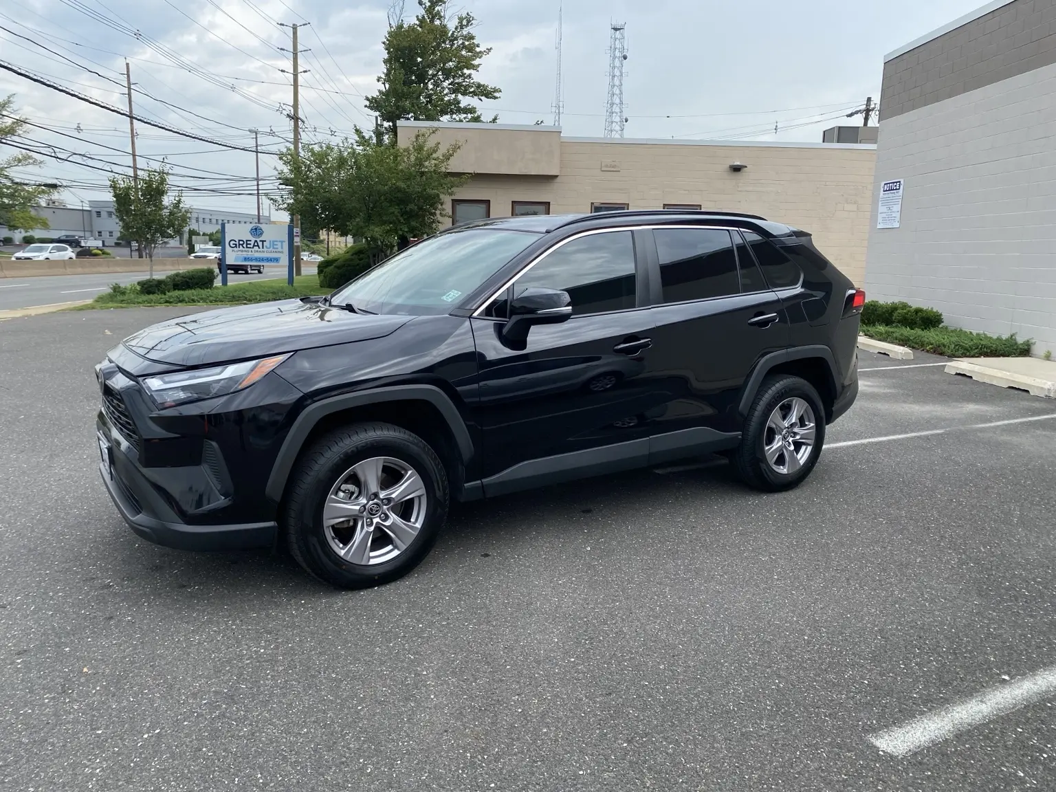 What Does 25% Front Window Tint Look Like on a 2019–2025 Toyota RAV4? — photo 6